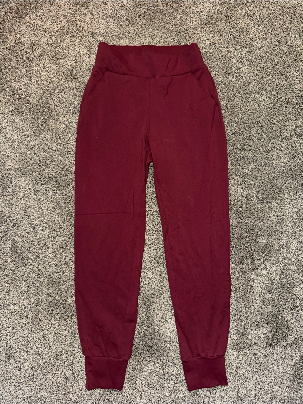 High-Waist Burgundy Leggings with Cuffed Ankles